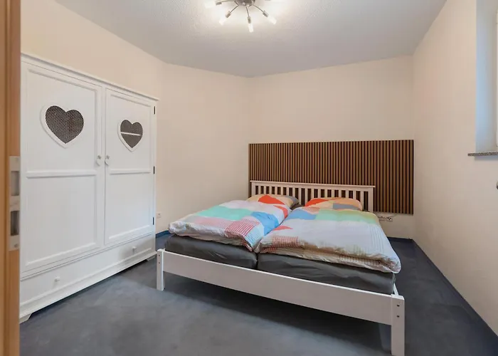 Ferien In Der Vulkan-eifel 멘디흐